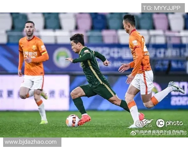 武汉篮球队在世界锦标赛积分榜上以94分稳居第一名展现强大实力 武汉篮球队在世界锦标赛积分榜上以94分稳居第一名展现强大实力