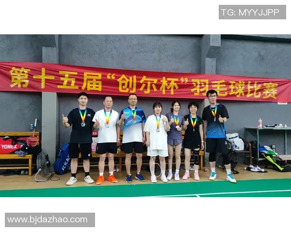 重庆羽毛球队的运营揭秘与深度分析探索羽毛球运动的未来发展之路 重庆羽毛球队的运营揭秘与深度分析探索羽毛球运动的未来发展之路