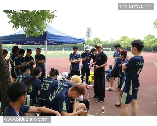 杭州飞盘队与武汉飞盘队的精彩对决赛后分析与战术解读