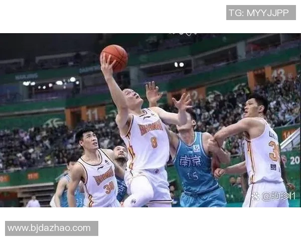 南京篮球队盯防战术解析及其在比赛中的实际应用探讨 南京篮球队盯防战术解析及其在比赛中的实际应用探讨
