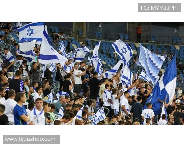 国际足球明星杯盛况空前球迷热情高涨共庆足球盛宴 国际足球明星杯盛况空前球迷热情高涨共庆足球盛宴